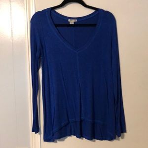 V neck billowy blouse